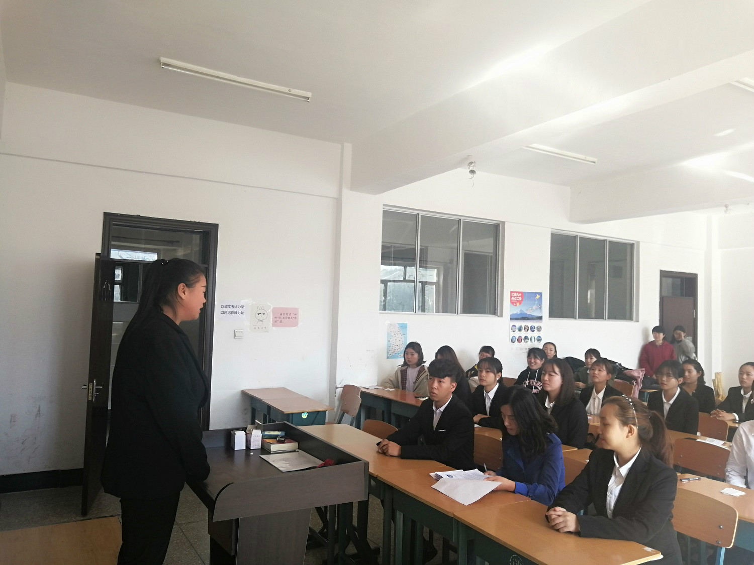 1540969945288528.jpg 1540969945288528.jpg