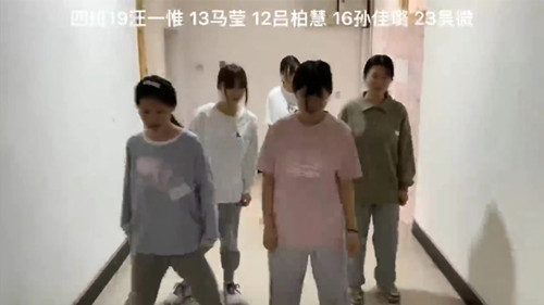 1651492438694231.jpg 抗击疫情 静态管理 凝聚班级力量,绽放青春风采③3_副本.jpg